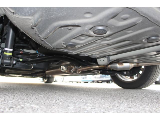 ヴォクシー ハイブリッドＳ－Ｚ　全国対応２年保証付　車検整備付　衝突軽減ブレーキ　後席モニター　ナビＴＶバックモニター　両側パワースライドドア　ＥＴＣ　Ｂｌｕｅｔｏｏｔｈ接続　純正アルミホイール　クルーズコントール　コーナーセンサー（59枚目）
