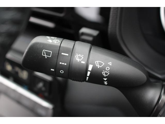 ヴォクシー ハイブリッドＳ－Ｚ　全国対応２年保証付　車検整備付　衝突軽減ブレーキ　後席モニター　ナビＴＶバックモニター　両側パワースライドドア　ＥＴＣ　Ｂｌｕｅｔｏｏｔｈ接続　純正アルミホイール　クルーズコントール　コーナーセンサー（65枚目）
