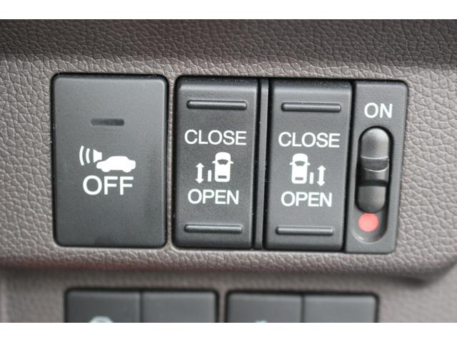 フリードハイブリッド ハイブリッド・Ｇホンダセンシング　全国対応２年保証付　車検整備付　衝突軽減ブレーキ　ナビ　ＴＶ　バックモニター　両側パワースライドドア　ＥＴＣ　Ｂｌｕｅｔｏｏｔｈ接続　３列シート　アイドリングストップ　横滑り防止付　ＬＥＤヘッドライト（6枚目）