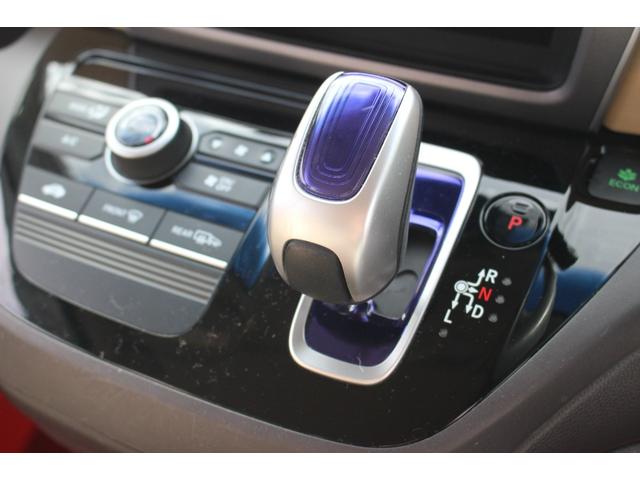 フリードハイブリッド ハイブリッド・Ｇホンダセンシング　全国対応２年保証付　車検整備付　衝突軽減ブレーキ　ナビ　ＴＶ　バックモニター　両側パワースライドドア　ＥＴＣ　Ｂｌｕｅｔｏｏｔｈ接続　３列シート　アイドリングストップ　横滑り防止付　ＬＥＤヘッドライト（10枚目）