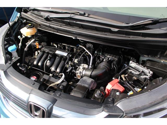 フリードハイブリッド ハイブリッド・Ｇホンダセンシング　全国対応２年保証付　車検整備付　衝突軽減ブレーキ　ナビ　ＴＶ　バックモニター　両側パワースライドドア　ＥＴＣ　Ｂｌｕｅｔｏｏｔｈ接続　３列シート　アイドリングストップ　横滑り防止付　ＬＥＤヘッドライト（11枚目）