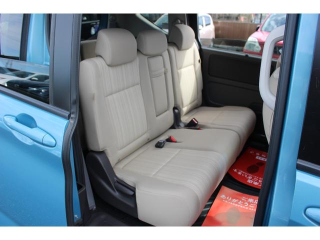 フリードハイブリッド ハイブリッド・Ｇホンダセンシング　全国対応２年保証付　車検整備付　衝突軽減ブレーキ　ナビ　ＴＶ　バックモニター　両側パワースライドドア　ＥＴＣ　Ｂｌｕｅｔｏｏｔｈ接続　３列シート　アイドリングストップ　横滑り防止付　ＬＥＤヘッドライト（13枚目）