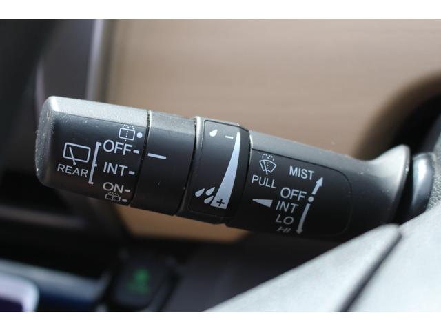 フリードハイブリッド ハイブリッド・Ｇホンダセンシング　全国対応２年保証付　車検整備付　衝突軽減ブレーキ　ナビ　ＴＶ　バックモニター　両側パワースライドドア　ＥＴＣ　Ｂｌｕｅｔｏｏｔｈ接続　３列シート　アイドリングストップ　横滑り防止付　ＬＥＤヘッドライト（61枚目）