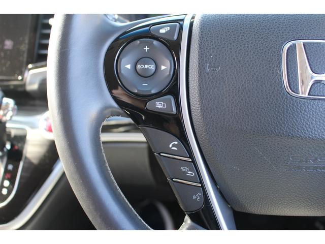 オデッセイハイブリッド ハイブリッドアブソルート・ホンダセンシングEXパック 全国対応2年保証付 車検整備付 衝突軽減ブレーキ ナビTV バックモニター 両側パワースライドドア ハーフレザー オットマン パワーシート Bluetooth 純正アルミホイール ETC スマートキー(68枚目)