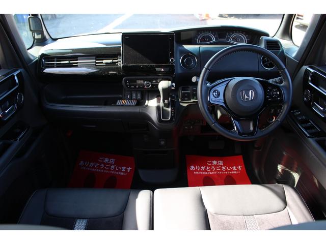 N-BOXカスタム Lターボ 全国対応2年保証付 車検整備付 衝突軽減ブレーキ ナビTVバックモニター 両側パワースライドドア ETCスマートキー ハーフレザー Bluetooth接続 純正アルミホイール ターボ コーナーセンサー(2枚目)