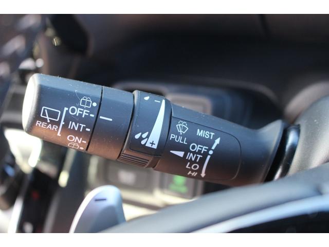 N-BOXカスタム Lターボ 全国対応2年保証付 車検整備付 衝突軽減ブレーキ ナビTVバックモニター 両側パワースライドドア ETCスマートキー ハーフレザー Bluetooth接続 純正アルミホイール ターボ コーナーセンサー(64枚目)