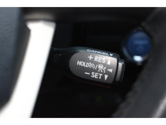 プリウス Ａツーリングセレクション　車検整備付　衝突軽減ブレーキ　ナビ　ＴＶ　バックモニター　エアロパーツ　Ｂｌｕｅｔｏｏｔｈ　社外アルミホイール　シートヒーター　レザーシート　コーナーセンサー　ヘッドアップディスプレイ（12枚目）