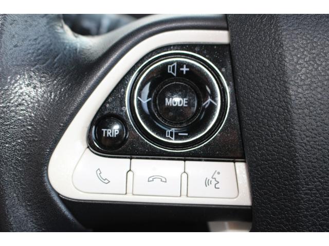 プリウス Ａツーリングセレクション　車検整備付　衝突軽減ブレーキ　ナビ　ＴＶ　バックモニター　エアロパーツ　Ｂｌｕｅｔｏｏｔｈ　社外アルミホイール　シートヒーター　レザーシート　コーナーセンサー　ヘッドアップディスプレイ（58枚目）