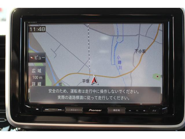 スペーシアカスタム ハイブリッドＸＳ　全国対応２年保証付　車検整備付　衝突軽減ブレーキ　ナビＴＶバックモニター　両側パワースライドドア　スマートキー　Ｂｌｕｅｔｏｏｔｈ　シートヒーター　アイドリングストップ　ハーフレザー　２トーンカラー（4枚目）