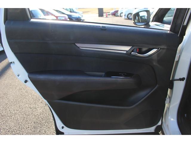 ＣＸ－８ ＸＤプロアクティブ　全国対応２年保証付　車検整備付　衝突軽減ブレーキ　ナビＴＶバックモニター　全周囲カメラ　フリップダウンモニター　Ｂｌｕｅｔｏｏｔｈ接続　ＥＴＣ　純正アルミホイール　３列シート　アイドリングストップ（28枚目）