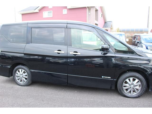 セレナ ｅ－パワー　ハイウェイスターＶ　車検整備付　衝突軽減ブレーキ　フリップダウンモニター　ナビ　ＴＶ　バックモニター　アラウンドビューモニター　両側パワースライドドア　ＬＥＤヘッドライト　Ｂｌｕｅｔｏｏｔｈ接続　純正アルミホイール（19枚目）