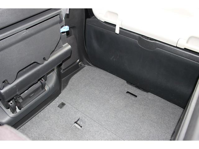 セレナ ｅ－パワー　ハイウェイスターＶ　車検整備付　衝突軽減ブレーキ　フリップダウンモニター　ナビ　ＴＶ　バックモニター　アラウンドビューモニター　両側パワースライドドア　ＬＥＤヘッドライト　Ｂｌｕｅｔｏｏｔｈ接続　純正アルミホイール（31枚目）