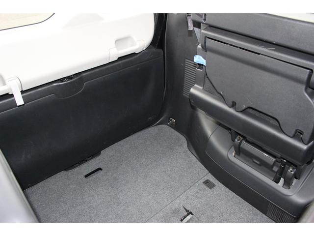 セレナ ｅ－パワー　ハイウェイスターＶ　車検整備付　衝突軽減ブレーキ　フリップダウンモニター　ナビ　ＴＶ　バックモニター　アラウンドビューモニター　両側パワースライドドア　ＬＥＤヘッドライト　Ｂｌｕｅｔｏｏｔｈ接続　純正アルミホイール（32枚目）