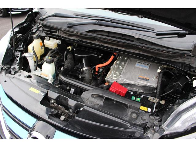 セレナ ｅ－パワー　ハイウェイスターＶ　車検整備付　衝突軽減ブレーキ　フリップダウンモニター　ナビ　ＴＶ　バックモニター　アラウンドビューモニター　両側パワースライドドア　ＬＥＤヘッドライト　Ｂｌｕｅｔｏｏｔｈ接続　純正アルミホイール（34枚目）