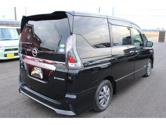 セレナ ｅ－パワー　ハイウェイスターＶ　車検整備付　衝突軽減ブレーキ　フリップダウンモニター　ナビ　ＴＶ　バックモニター　アラウンドビューモニター　両側パワースライドドア　ＬＥＤヘッドライト　Ｂｌｕｅｔｏｏｔｈ接続　純正アルミホイール（36枚目）