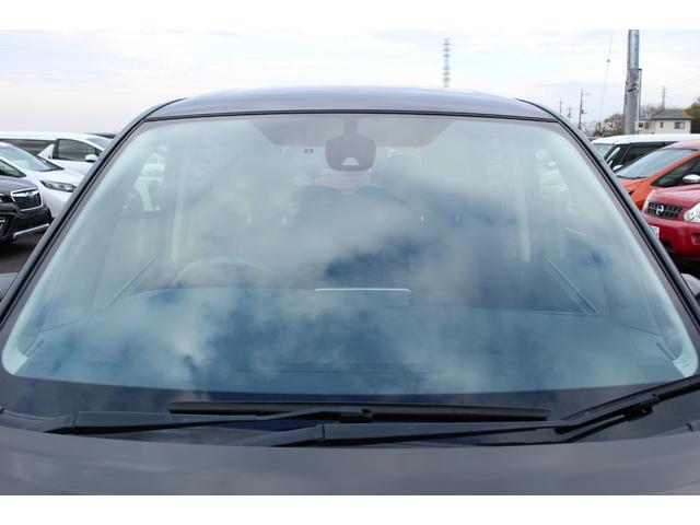 セレナ ｅ－パワー　ハイウェイスターＶ　車検整備付　衝突軽減ブレーキ　フリップダウンモニター　ナビ　ＴＶ　バックモニター　アラウンドビューモニター　両側パワースライドドア　ＬＥＤヘッドライト　Ｂｌｕｅｔｏｏｔｈ接続　純正アルミホイール（41枚目）