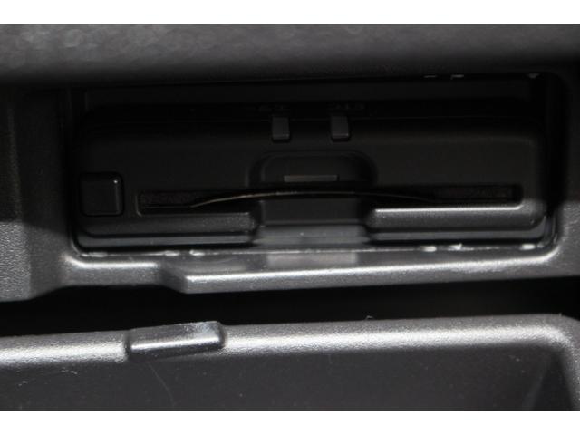 セレナ ハイウェイスターＶ　車検整備付　衝突軽減ブレーキ　ナビＴＶ　バックモニター　アラウンドビューモニター　両側パワースライドドア　２トーンカラー　純正アルミホイール　ＥＴＣ　Ｂｌｕｅｔｏｏｔｈ接続　アイドリングストップ（9枚目）