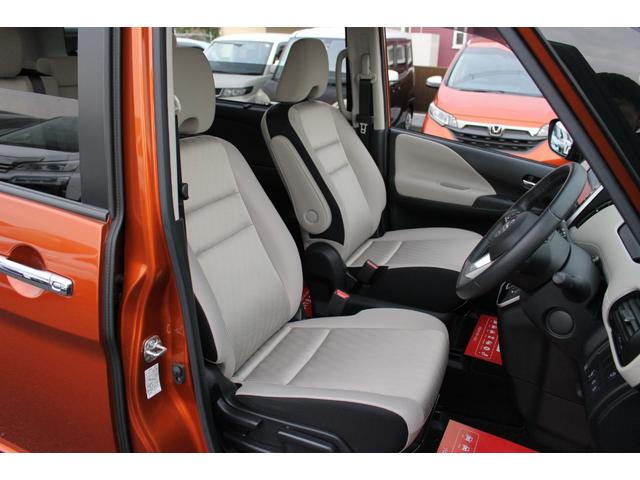 セレナ ハイウェイスターＶ　車検整備付　衝突軽減ブレーキ　ナビＴＶ　バックモニター　アラウンドビューモニター　両側パワースライドドア　２トーンカラー　純正アルミホイール　ＥＴＣ　Ｂｌｕｅｔｏｏｔｈ接続　アイドリングストップ（12枚目）