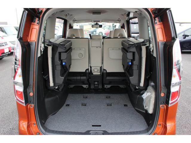 セレナ ハイウェイスターＶ　車検整備付　衝突軽減ブレーキ　ナビＴＶ　バックモニター　アラウンドビューモニター　両側パワースライドドア　２トーンカラー　純正アルミホイール　ＥＴＣ　Ｂｌｕｅｔｏｏｔｈ接続　アイドリングストップ（15枚目）