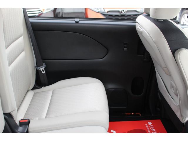 セレナ ハイウェイスターＶ　車検整備付　衝突軽減ブレーキ　ナビＴＶ　バックモニター　アラウンドビューモニター　両側パワースライドドア　２トーンカラー　純正アルミホイール　ＥＴＣ　Ｂｌｕｅｔｏｏｔｈ接続　アイドリングストップ（29枚目）