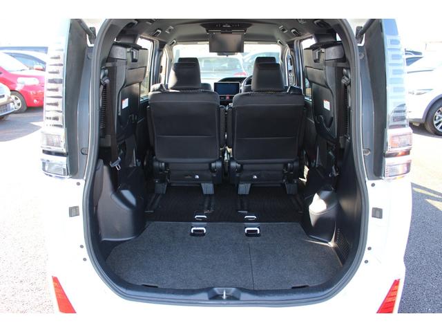 ヴォクシー ハイブリッドＺＳ　車検整備付　衝突軽減ブレーキ　フリップダウンモニター　ナビＴＶバックモニター　両側パワースライドドアＥＴＣ　Ｂｌｕｅｔｏｏｔｈ　純正アルミホイール　シートヒーター　オートハイビーム　クルーズコントール（15枚目）