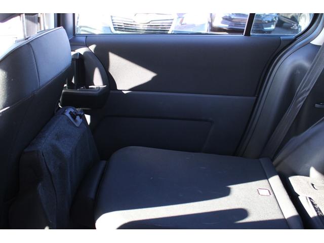 ラフェスタ ハイウェイスターＧ　車検整備付　バックカメラ　ナビ　ＴＶ　両側スライド・片側電動　オートライト　ＨＩＤ　スマートキー　アイドリングストップ　電動格納ミラー　３列シート　ウォークスルー　ＡＴ　アルミホイール　ＣＤ　ＵＳＢ（30枚目）