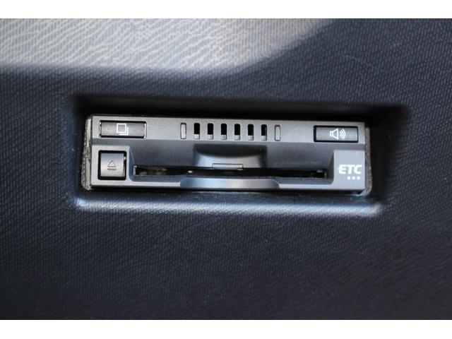 アクア S ETC バックカメラ TV クリアランスソナー レーンアシスト 衝突被害軽減システム オートマチックハイビーム オートライト スマートキー 電動格納ミラー CVT 盗難防止システム 衝突安全ボディ(12枚目)