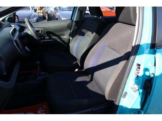 アクア S ETC バックカメラ TV クリアランスソナー レーンアシスト 衝突被害軽減システム オートマチックハイビーム オートライト スマートキー 電動格納ミラー CVT 盗難防止システム 衝突安全ボディ(21枚目)