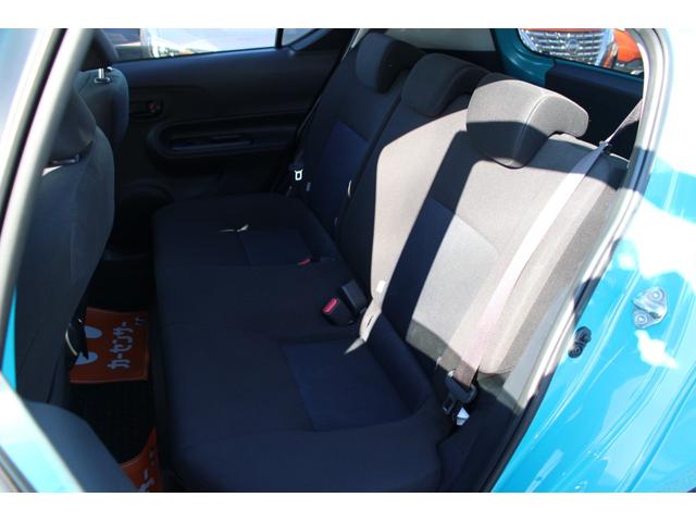 アクア S ETC バックカメラ TV クリアランスソナー レーンアシスト 衝突被害軽減システム オートマチックハイビーム オートライト スマートキー 電動格納ミラー CVT 盗難防止システム 衝突安全ボディ(22枚目)