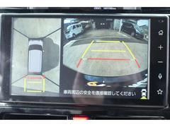 【全周囲カメラ】真上から車を見たようにモニターで確認ができる。是非実際の車で体感してみてください。 3