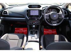 車を運転する際には運転席の存在は欠かせません。なのでしっかりとチェックしたいポイントですね。 2