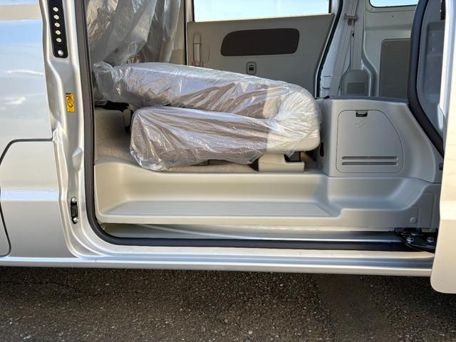 エブリイ ジョイン　ハイルーフ　パートタイム４ＷＤ　５速マニュアル車　運転席シートヒーター　リヤ分割シート（28枚目）