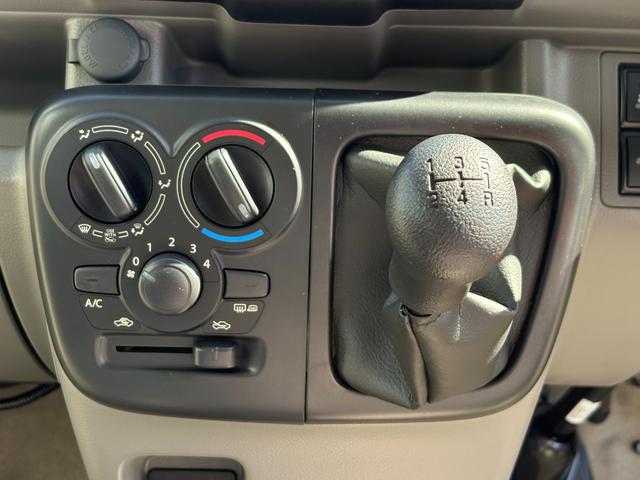 エブリイ ジョイン　ハイルーフ　パートタイム４ＷＤ　５速マニュアル車　運転席シートヒーター　リヤ分割シート（42枚目）
