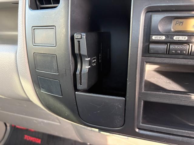トヨエース シングルジャストロー　パワーリフト　　リフト６００Ｋｇ積み　オートマ　１ｔ積み　３人乗り　エアコン　パワステ　パワーウインドウ　ＡＢＳ　運転席・助手席エアバック（25枚目）