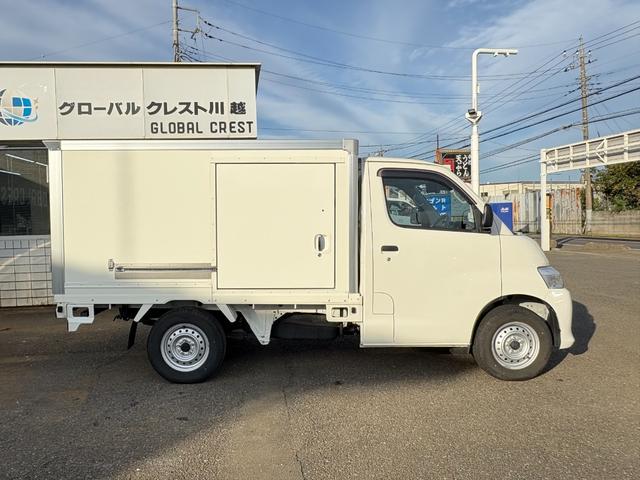 ボンゴトラック 冷蔵冷凍車 低温ー15度〜+30度設定 コールドスター製冷凍機 両側サイドドア オートマ 600Kg積み キーレス ETC ナビ ワンセグTV 床ステン すのこ付き 衝突軽減装置 アイドリングストップ(5枚目)