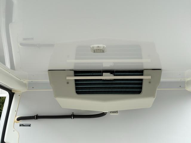 ＮＶ３５０キャラバンバン 　クーリングバン　＋５度設定　サーモキング製冷凍機　オートマ　キーレス　１．２５ｔ積み　３人乗り　両側スライドドア　ＡＢＳ　運転席エアバック（25枚目）