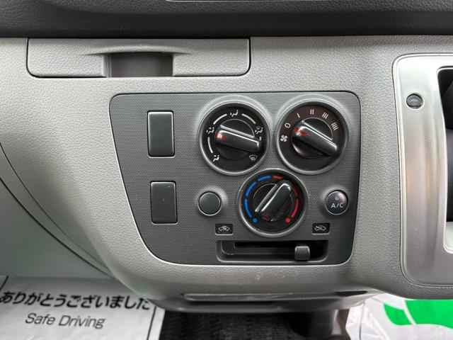 ＮＶ３５０キャラバンバン 　クーリングバン　＋５度設定　サーモキング製冷凍機　オートマ　キーレス　１．２５ｔ積み　３人乗り　両側スライドドア　ＡＢＳ　運転席エアバック（35枚目）