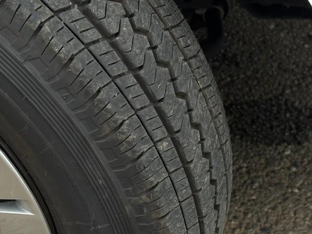 ＮＶ３５０キャラバンバン 　クーリングバン　＋５度設定　サーモキング製冷凍機　オートマ　キーレス　１．２５ｔ積み　３人乗り　両側スライドドア　ＡＢＳ　運転席エアバック（46枚目）