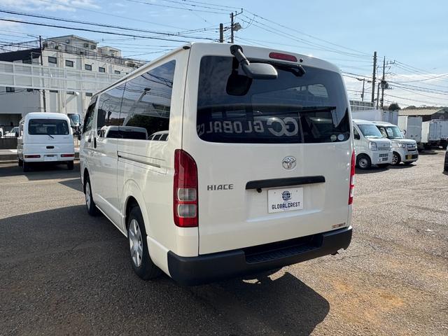 ハイエースバン 　パワーリフト付き　リフト２６０Ｋｇ積み　オートマ車　１．１５ｔ積み　ナビ　ＥＴＣ　バックカメラ　キーレス　ＡＢＳ　運転席エアバック　走行距離２７１００キロ　３人乗り（6枚目）