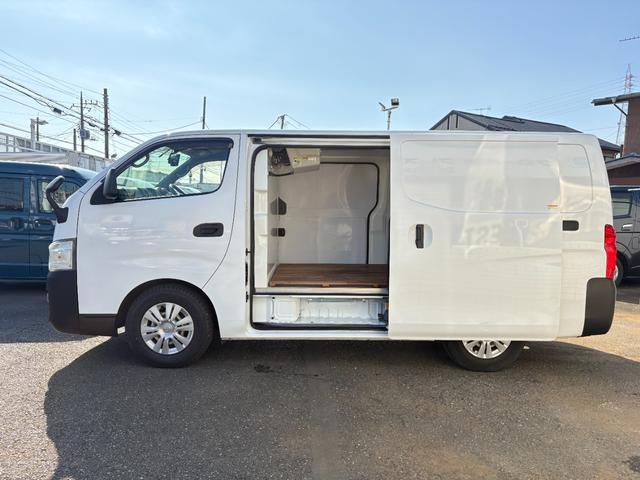 ＮＶ３５０キャラバンバン 　冷蔵冷凍車　サーモキング製冷凍機　クーリングバン　＋５〜＋２０度設定（9枚目）