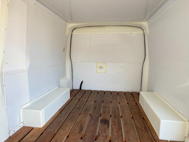 ＮＶ３５０キャラバンバン 　冷蔵冷凍車　サーモキング製冷凍機　クーリングバン　＋５〜＋２０度設定（14枚目）