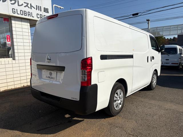 ＮＶ３５０キャラバンバン 　冷蔵冷凍車　サーモキング製冷凍機　クーリングバン　＋５〜＋２０度設定（16枚目）