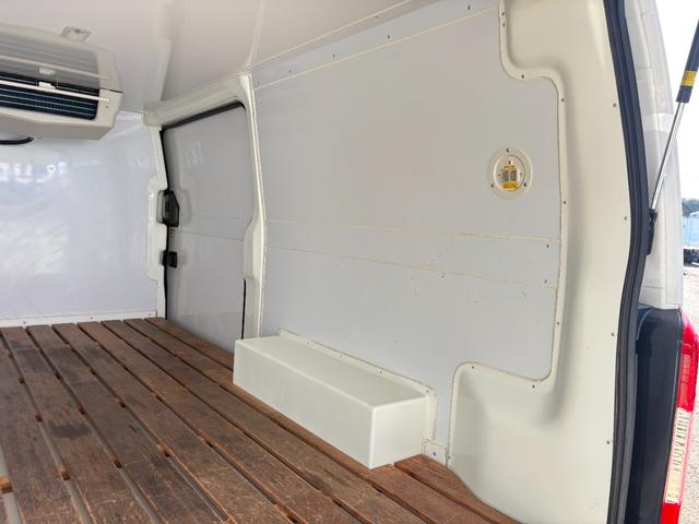 ＮＶ３５０キャラバンバン 　冷蔵冷凍車　サーモキング製冷凍機　クーリングバン　＋５〜＋２０度設定（25枚目）