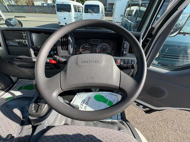 エルフトラック 　冷蔵冷凍車　低温冷凍車－３０℃〜３０℃設定　スタンバイ装置付　箱断熱１００ｍｍ　積載１．５ｔ小型サイズ　オートマ車　車両総重量４２３５ｋｇ　サイドドア　床ステン張り　バックモニター　ナビ　ＴＶ　ＥＴＣ（28枚目）