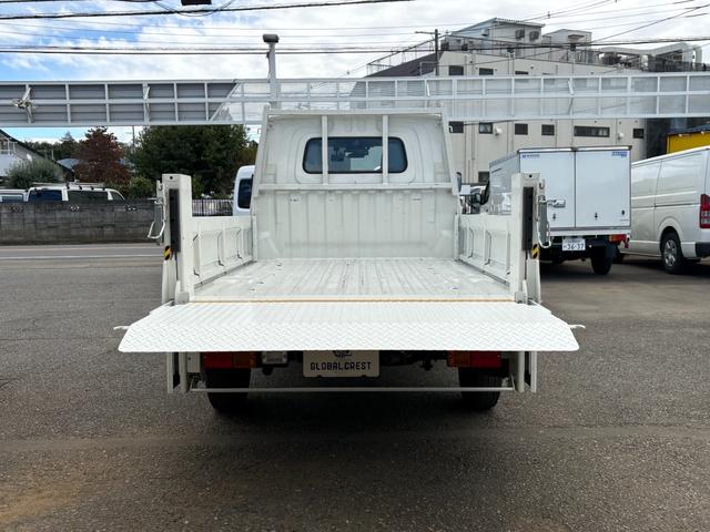 タウンエーストラック 垂直パワーゲート オートマ リフト400Kg積み ナビ ワンセグTV ABS ETC 運転席・助手席エアバック 車検R8年10月 エアコン パワステ(16枚目)
