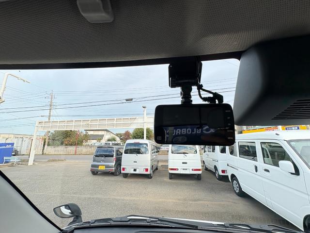 タウンエーストラック 垂直パワーゲート オートマ リフト400Kg積み ナビ ワンセグTV ABS ETC 運転席・助手席エアバック 車検R8年10月 エアコン パワステ(27枚目)