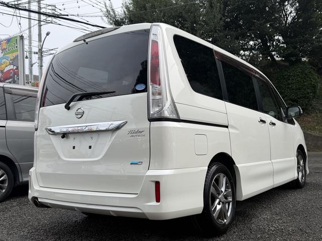 セレナ ライダー プレミアム保証/両側パワースライドドア/フリップダウンモニター/純正SDナビ/フルセグTV/Bluetooth音楽/CD.DVD再生/バックカメラ/ビルトインETC/インテリキー/プッシュスタート/(2枚目)