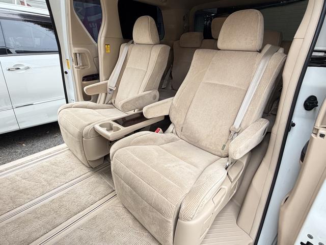 アルファード ２４０Ｇ　プレミアム保証／オイル消費対策済み／純正８インチナビ／純正フリップダウン／Ｂｌｕｅｔｏｏｔｈ音楽／フルセグＴＶ／バックカメラ／キャプテンシート７人乗／記憶式パワーシート／両側パワスラ／パワーリアゲート（15枚目）