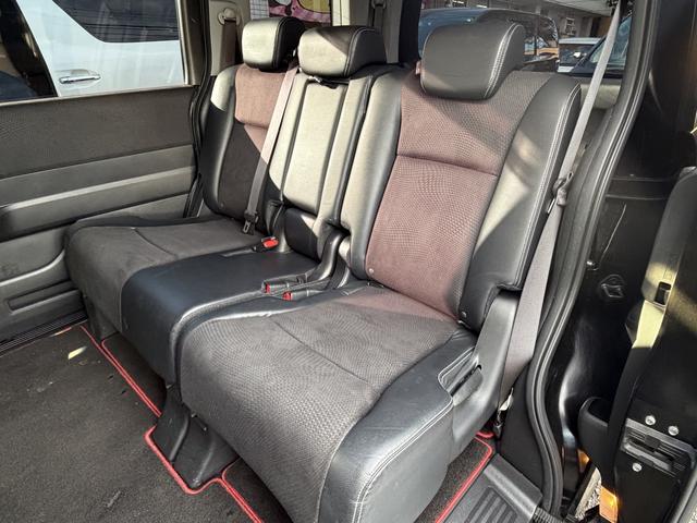 ステップワゴンスパーダ Z クールスピリット プレミアム保証/社外8インチナビ/社外フリップダウンモニター/Bluetooth音楽/フルセグTV/CD.DVD再生/バックカメラ/ハーフレザーシート/8人乗り/両側パワースライド/(5枚目)