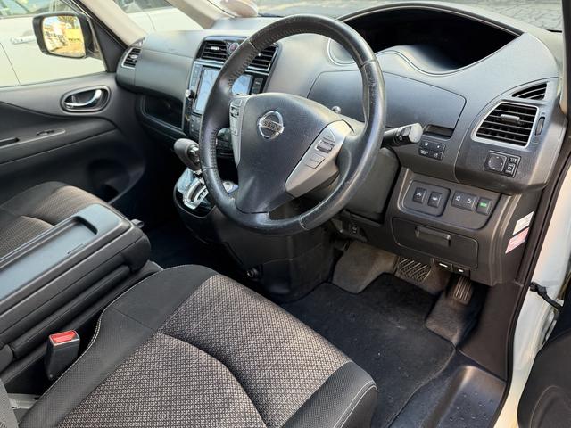 セレナ ハイウェイスター Vセレクション+セーフティ SHV 後期型/プレミアム保証/両側パワスラ/アラウンドビュー/踏み間違い防止/前後コーナーセンサー/純正8インチナビ/純正フリップダウンモニター/Bluetooth音楽/フルセグTV/LEDヘッドライト/(3枚目)